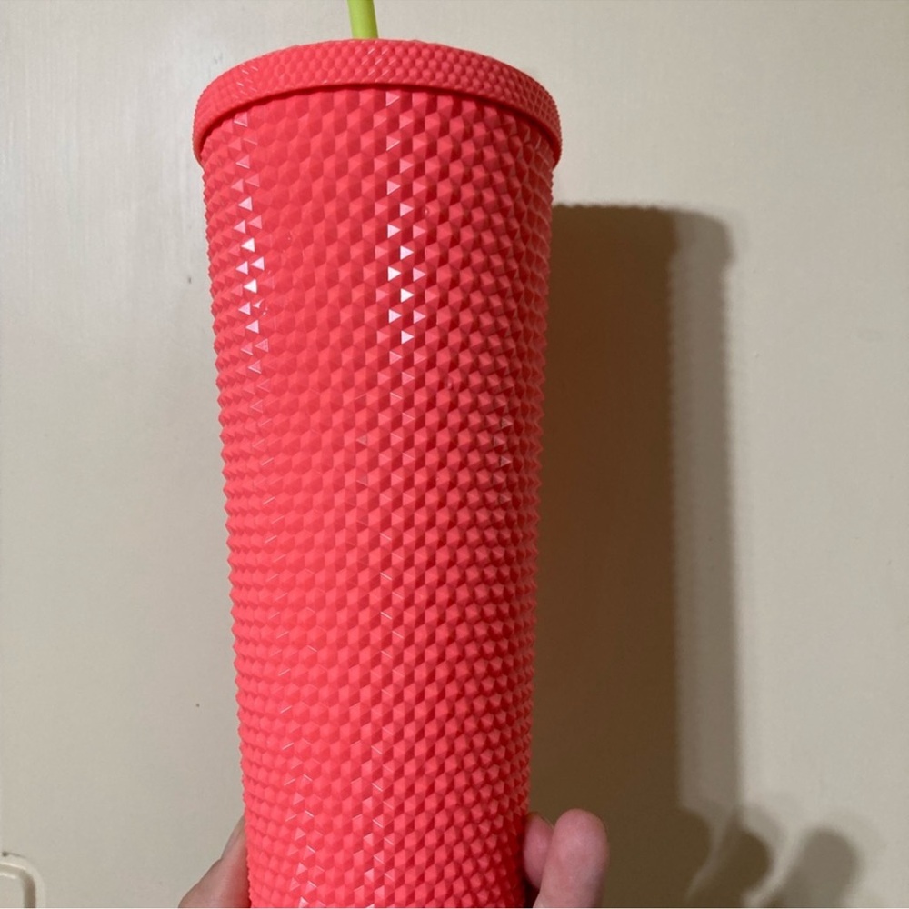 Bright neon cup - Picture 2 of 3